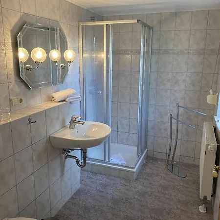 Fischer Un Sin Fru * Klein Zicker